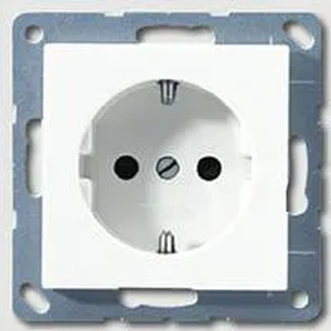 Изображение Розетка с заземлением со шторками 16А 250В A 550 белый глянец A1520KIWW Jung